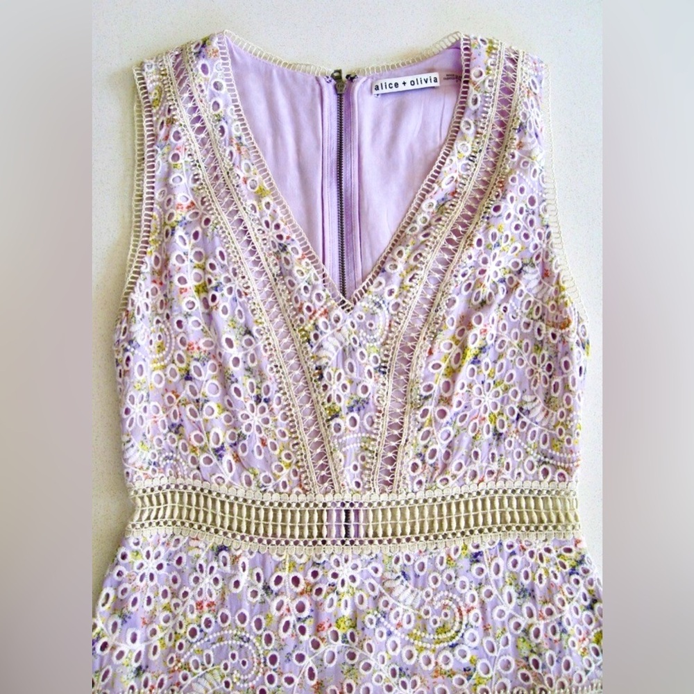 ALICE + OLIVIA Tonie Floral Lace Eyelet Tiered Ruffle Mini Sleeveless Dress - Picture 8 of 12